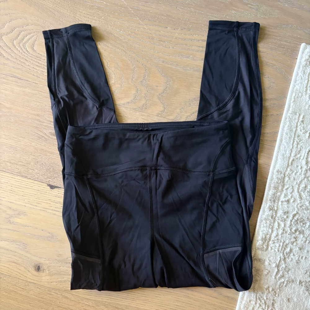 Lululemon running mesh panel leggings size 6